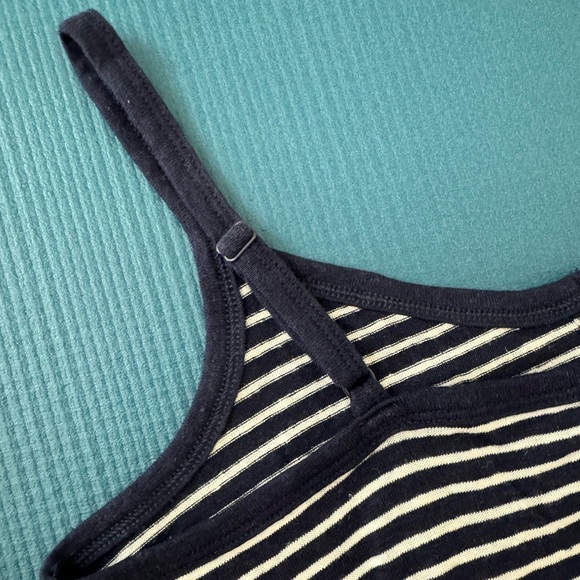 Gap linen tie-front navy and white striped camisole tank top - Picture 6 of 6